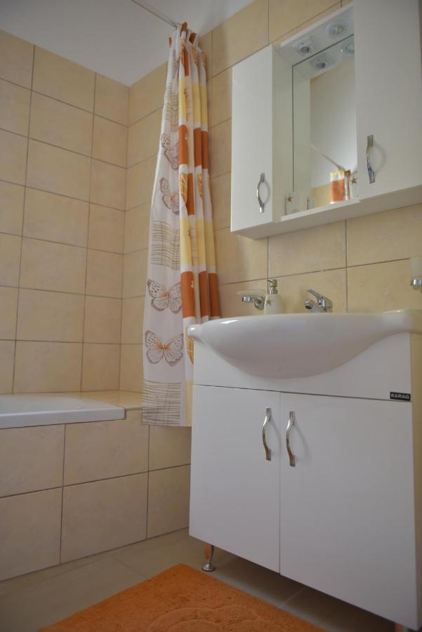 Apartment Sofia - Beachfront Agios Spyridon  Ngoại thất bức ảnh