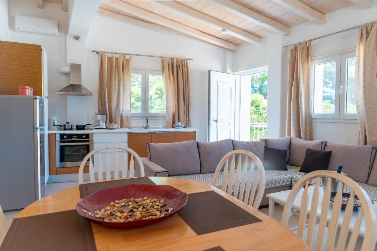 Apartment Sofia - Beachfront Agios Spyridon  Ngoại thất bức ảnh